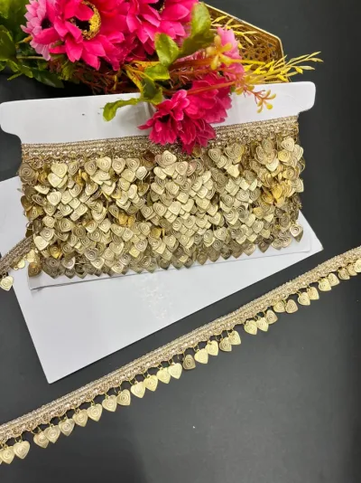 Beautiful Heart Shape Metal Hanging Latkan Lace - Gold